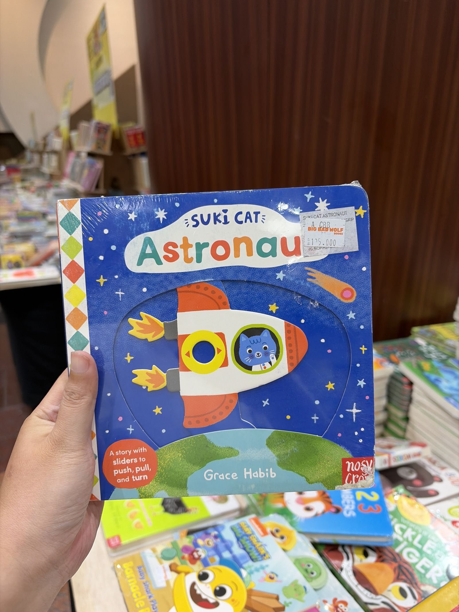 Suki Cat: Astronaut
