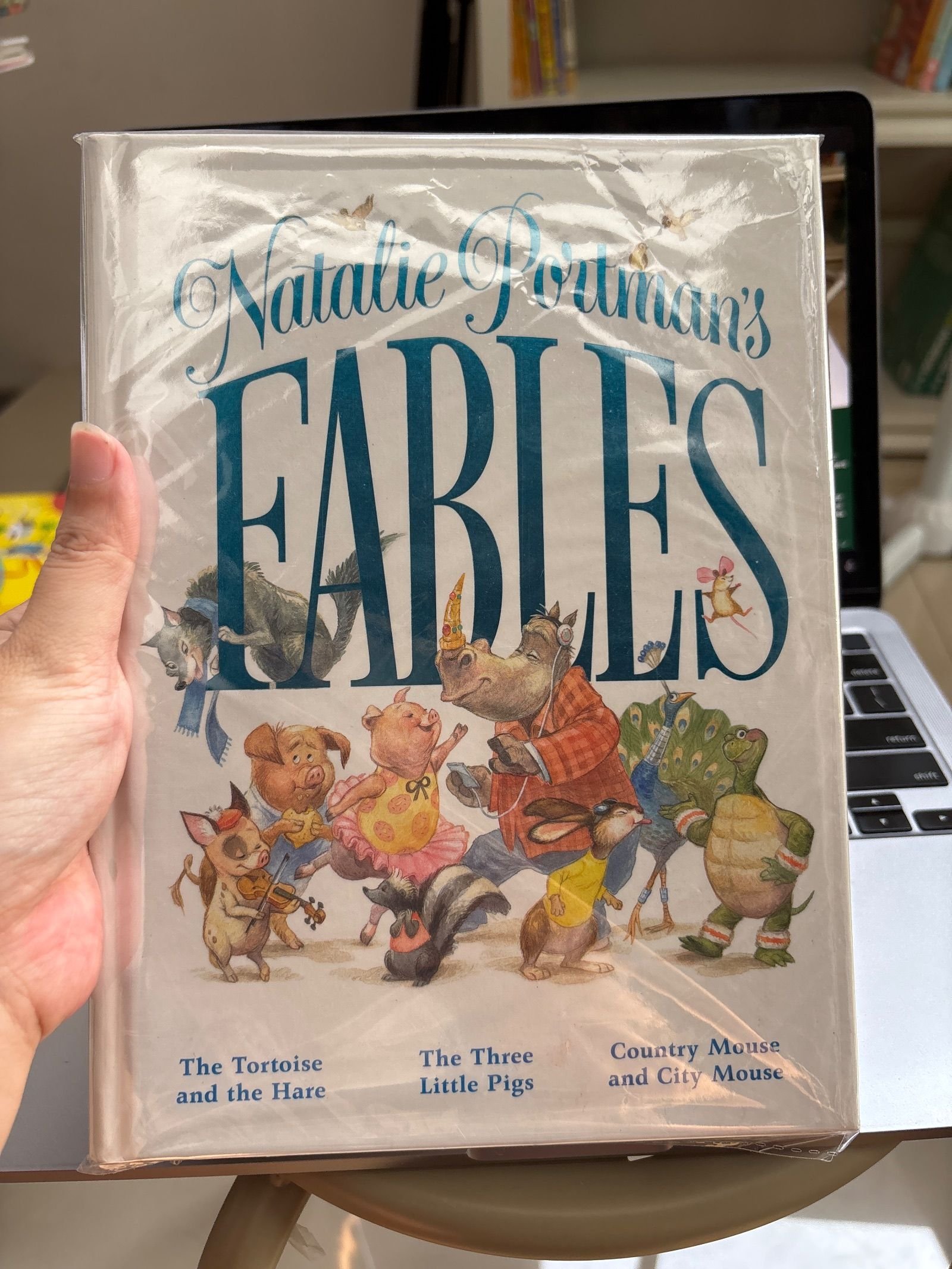 Natalie Portman's Fables (BBW JKT)
